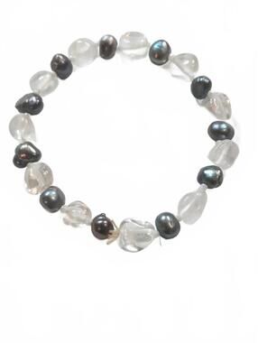 Vintage Late 1900's Gray Pearls & Rock Crystal Bracelet Measures 2 inches across